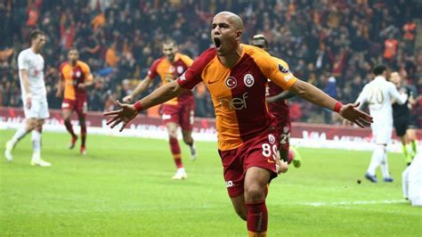 F­e­g­h­o­u­l­i­­n­i­n­ ­t­a­k­t­i­ğ­i­ ­G­a­l­a­t­a­s­a­r­a­y­­a­ ­g­o­l­ü­ ­g­e­t­i­r­d­i­
